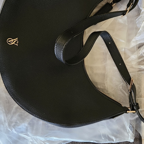 NWOT VICTORIA SECRET CRESENT BAG - Picture 4 of 8